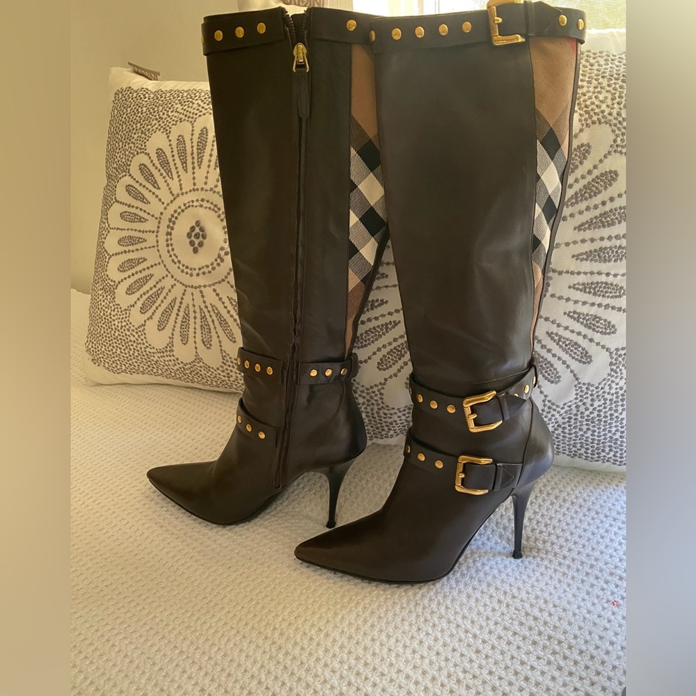 Burberry Black and Brown Plaid Heeled Boots - Picture 5 of 11